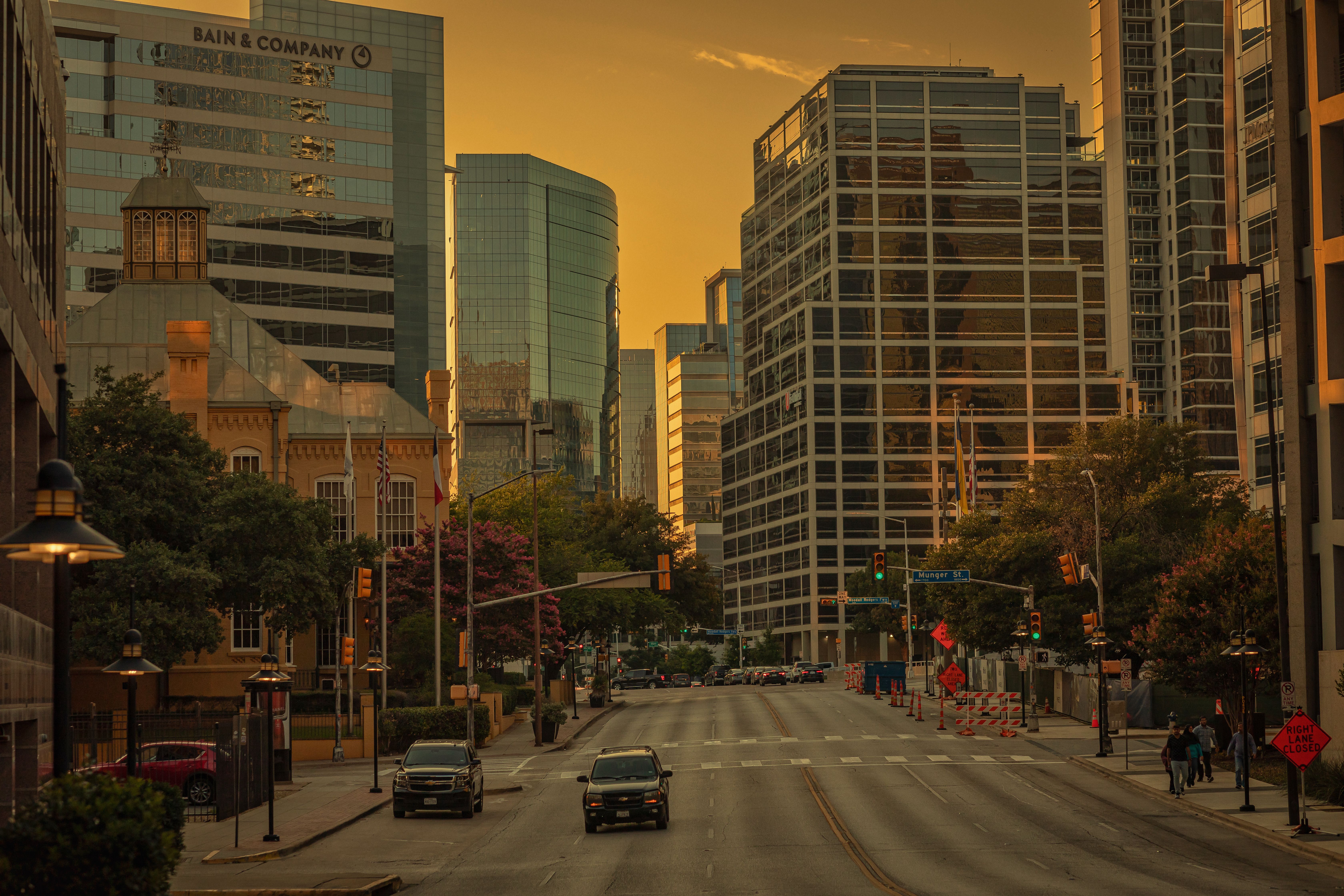 Dallas Hotel Dispute Recovery: Walks, Overcharges and Resort Fees